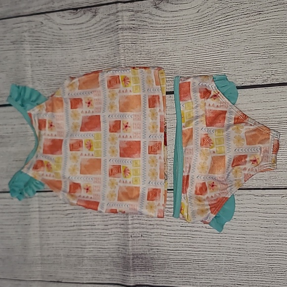 Girls bathing suit - Picture 2 of 4